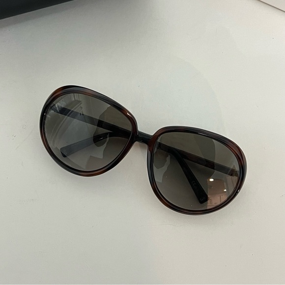 Givenchy 61mm Gradient Round Sunglasses In Dark Havana & Brown Gradient -Reemoly - Picture 3 of 16